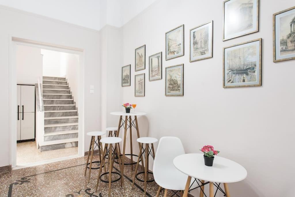 Splendid Full 5bdr/3bath/2kitchens Mansion In Ath Apartment